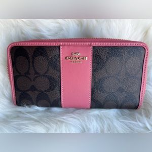 Coach wallet!